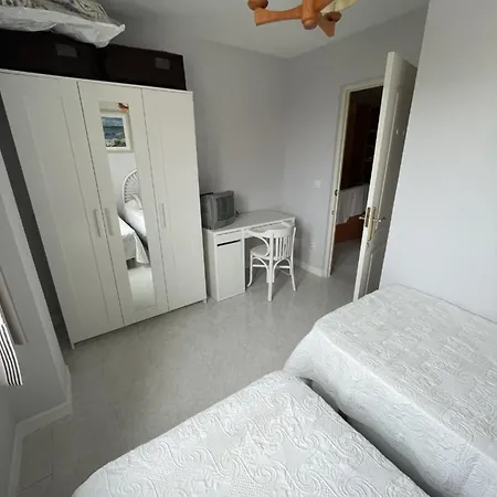 Nuevo Con Piscina Y Garaje En La Urb Apartment